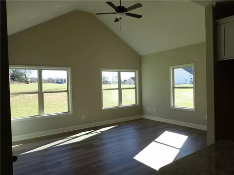 150 Camden Loop, Jefferson, GA 30549 photo 9