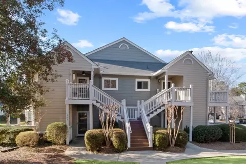 302 Mill Pond Rd, Roswell, GA 30076