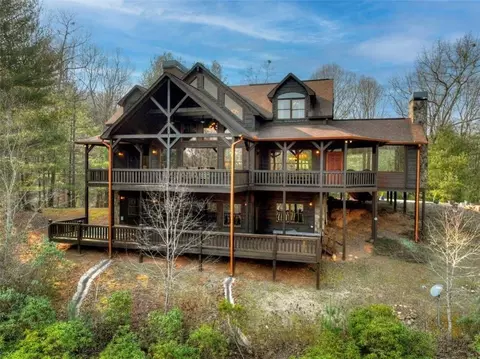2424 Flagpole Rd, Ellijay, GA 30540