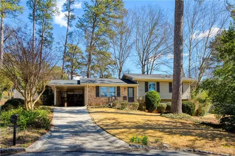 2735 Pioneer Ct, Chamblee, GA 30341