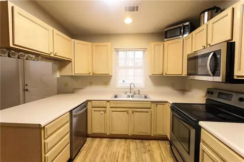368 Rocky Point Rd, Covington, GA 30014 photo 5