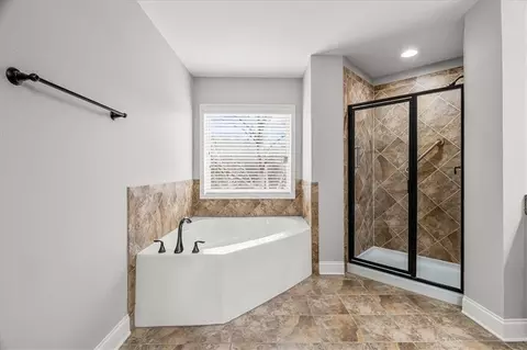Bath - 11338 Gates Ter, Duluth, GA 30097 photo 4 of 10