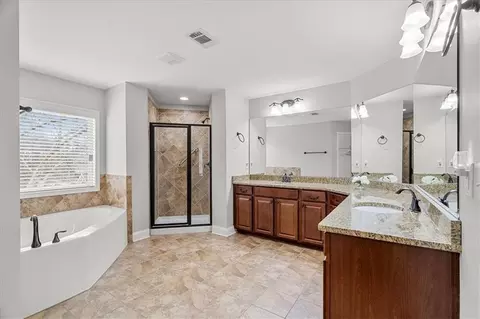 Bath - 11338 Gates Ter, Duluth, GA 30097 photo 2 of 10