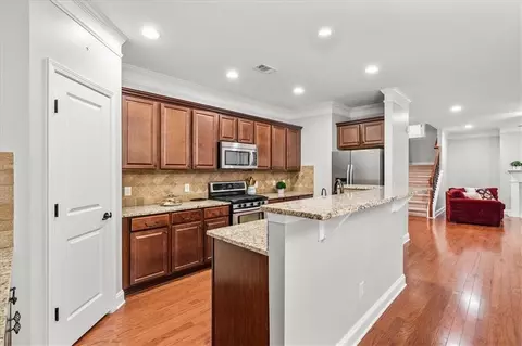 Kitchen - 11338 Gates Ter, Duluth, GA 30097 photo 3 of 4
