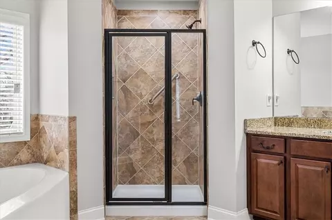 Bath - 11338 Gates Ter, Duluth, GA 30097 photo 6 of 10