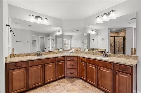 Bath - 11338 Gates Ter, Duluth, GA 30097 photo 1 of 10