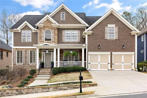 413 Oak Brook Ct SE, Smyrna, GA 30082
