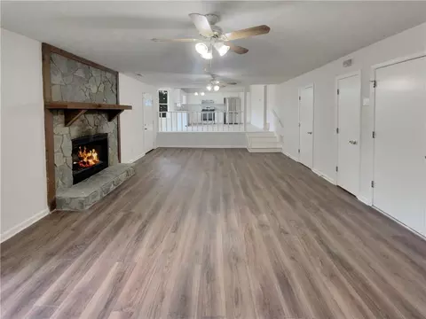 1296 Foxvale Dr, Hampton, GA 30228 photo 3