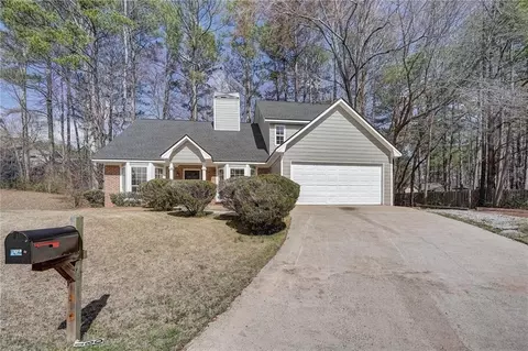 1805 Fairpointe Trce, Stone Mountain, GA 30088