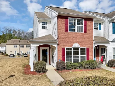 3255 Oakley Pl, Union City, GA 30291