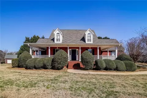 1205 Bent Creek Dr, Mcdonough, GA 30252