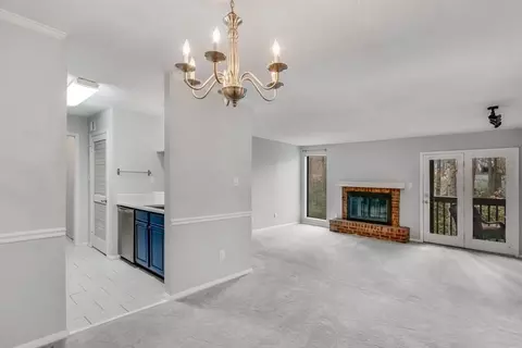 822 Tuxworth Cir, Decatur, GA 30033