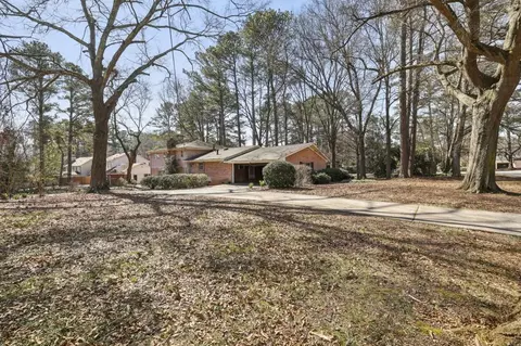 Exterior - 4297 Chamblee Dunwoody Rd, Chamblee, GA 30341 photo 2 of 8