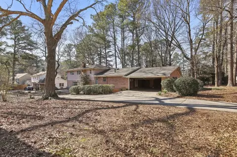 Exterior - 4297 Chamblee Dunwoody Rd, Chamblee, GA 30341 photo 5 of 8
