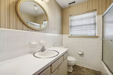 Bath - 4297 Chamblee Dunwoody Rd, Chamblee, GA 30341 photo 1 of 5