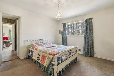 Bedroom - 4297 Chamblee Dunwoody Rd, Chamblee, GA 30341 photo 4 of 5