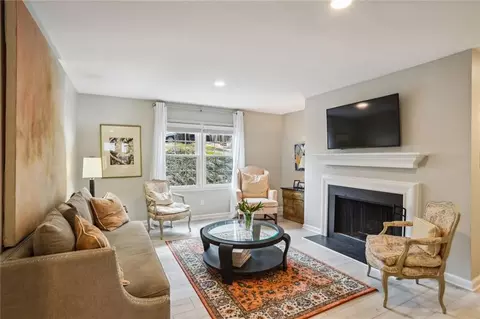 153 Amherst Pl NW, Atlanta, GA 30327
