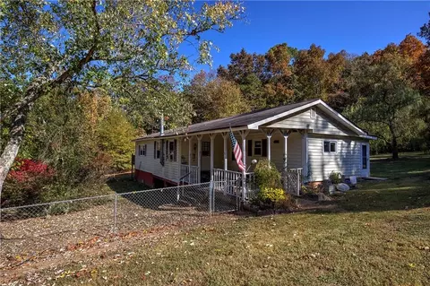 158 Spring Place Rd NW, Cartersville, GA 30121