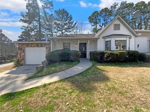 201 Oak Cir N, Stockbridge, GA 30281