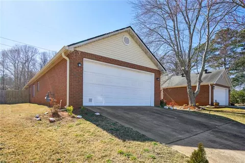 3322 Salem Cove Trl SE, Conyers, GA 30013