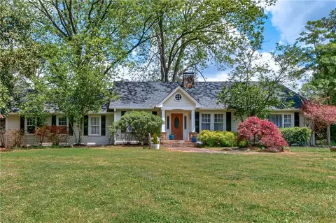 13285 Cogburn Rd, Alpharetta, GA 30004