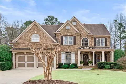 212 Cedarhurst Dr, Canton, GA 30115