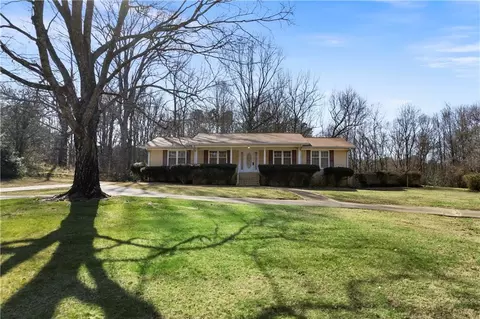 110 Church St, Bremen, GA 30110