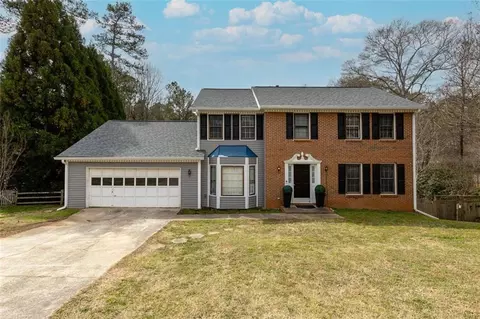 1399 Fawnbrook Ct SW, Lilburn, GA 30047