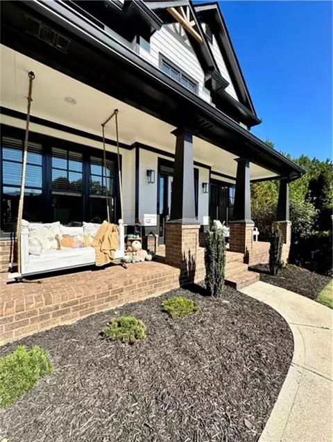 3362 Perimeter Cir, Buford, GA 30519