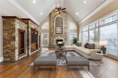 Living - 8790 Glasgow Pointe Pointe, Duluth, GA 30097 photo 3 of 6