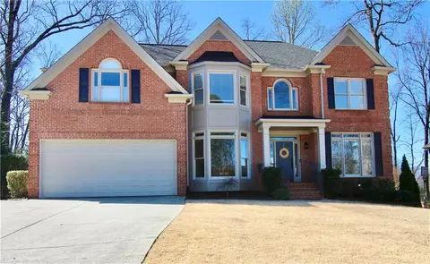 4050 Whispering Pines Ct, Suwanee, GA 30024