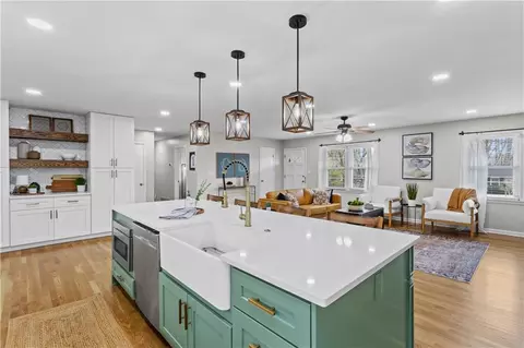 2217 Lisa Dr SE, Marietta, GA 30067
