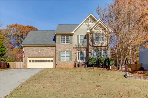 900 Springrock Dr, Lawrenceville, GA 30043