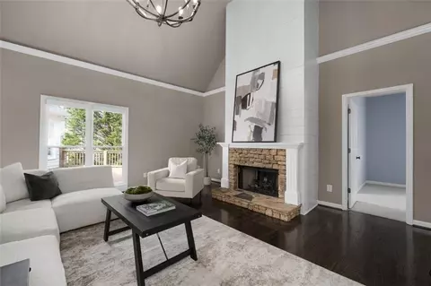 Living - 10882 Glenleigh Dr, Duluth, GA 30097 photo 4 of 6