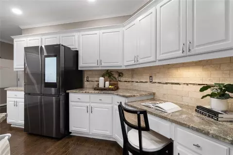 Kitchen - 10882 Glenleigh Dr, Duluth, GA 30097 photo 2 of 6