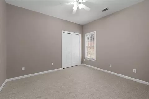 Bedroom - 10882 Glenleigh Dr, Duluth, GA 30097 photo 5 of 6