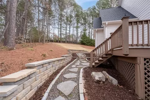 Exterior - 10882 Glenleigh Dr, Duluth, GA 30097 photo 13 of 14