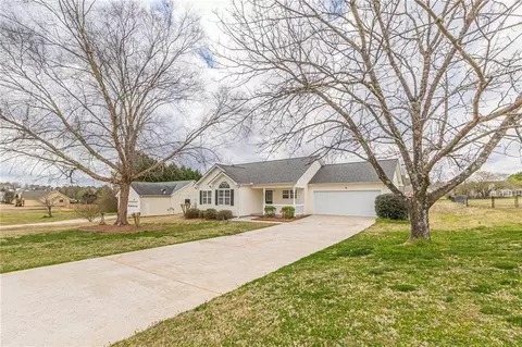 145 Doves Nest, Covington, GA 30016