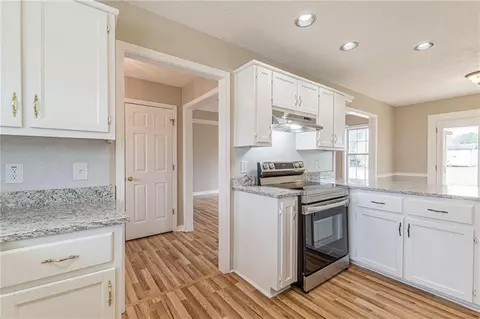 Kitchen - 145 Doves Nest, Covington, GA 30016 photo 5 of 6
