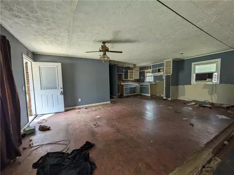 165 Moss Rd, Covington, GA 30016 photo 3