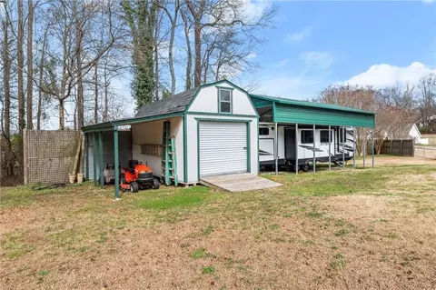Exterior - 145 Kiley Dr, Hoschton, GA 30548 photo 11 of 12