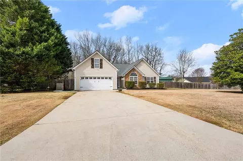 Exterior - 145 Kiley Dr, Hoschton, GA 30548 photo 4 of 12