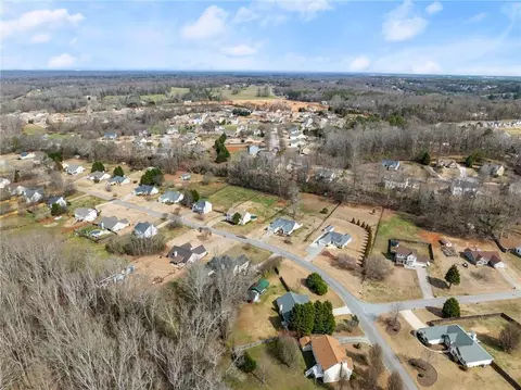 View/Area - 145 Kiley Dr, Hoschton, GA 30548 photo 7 of 9