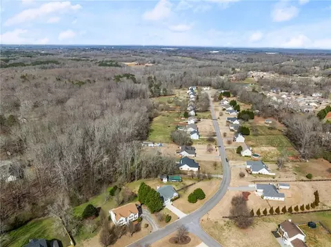 View/Area - 145 Kiley Dr, Hoschton, GA 30548 photo 6 of 9