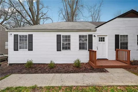 380 Roosevelt Cir NE, Marietta, GA 30060