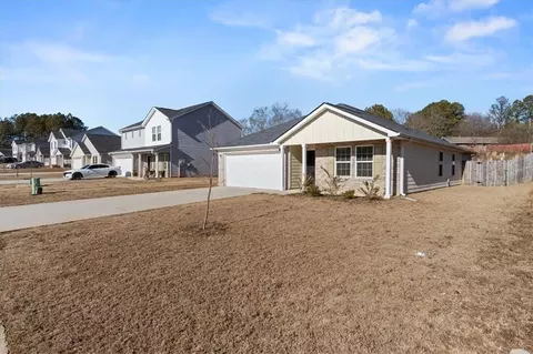 415 Abeer St, Temple, GA 30179 photo 2