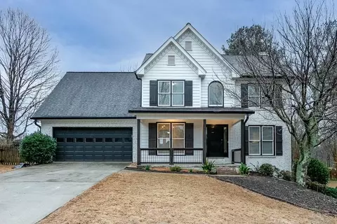 240 Channings Lake Dr, Lawrenceville, GA 30043