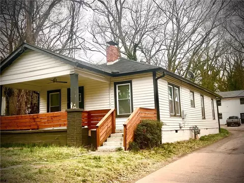 2494 Lester St, Atlanta, GA 30344