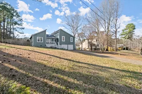 4027 Thames Dr NE, Kennesaw, GA 30144