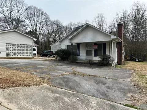 300 Davis Ave, Toccoa, GA 30577